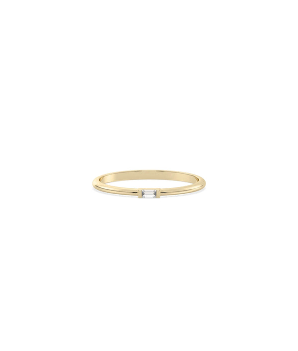 Diamond Baguette Ring in yellow gold with sleek rectangular baguette diamonds