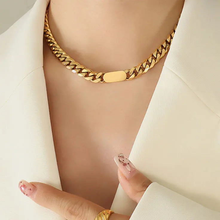 How To Layer Gold Necklaces Like A Trendsetter - 79e | Everyday 14K Gold Jewelry