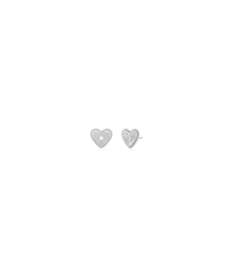 Fluted Heart Shape Stud Earrings - 79e | Everyday 14K Gold Jewelry