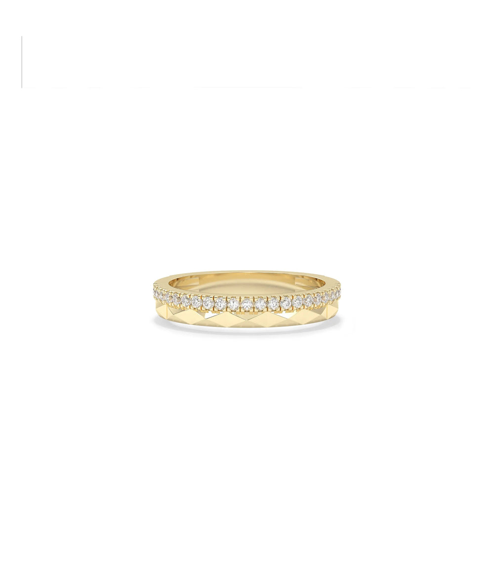 Diamond and Faceted Gold Band Ring in yellow gold with diamond rows and faceted texture