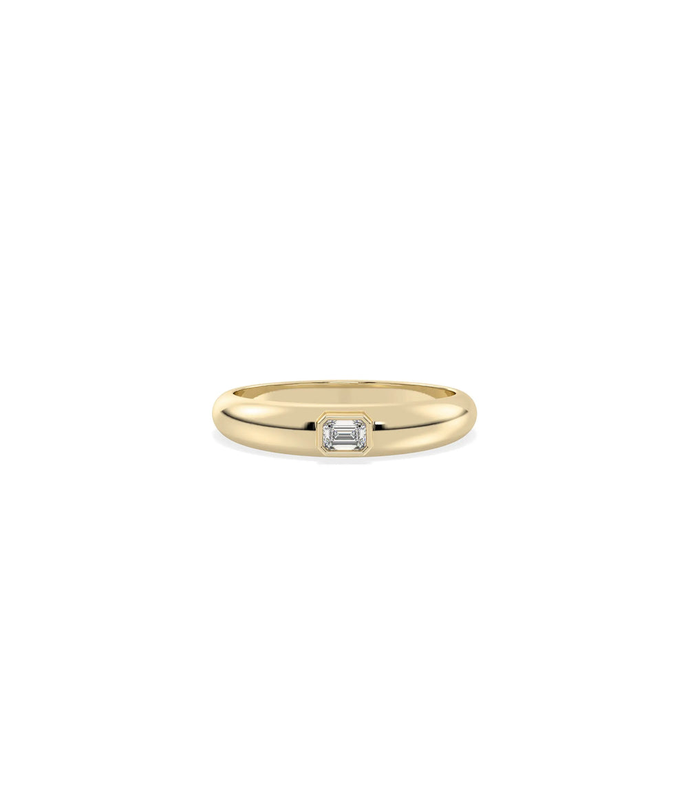 Diamond Solitaire Band Ring in yellow gold with single brilliant diamond and sleek band