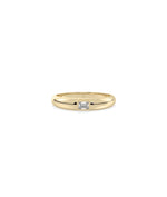 Diamond Solitaire Band Ring in yellow gold with single brilliant diamond and sleek band