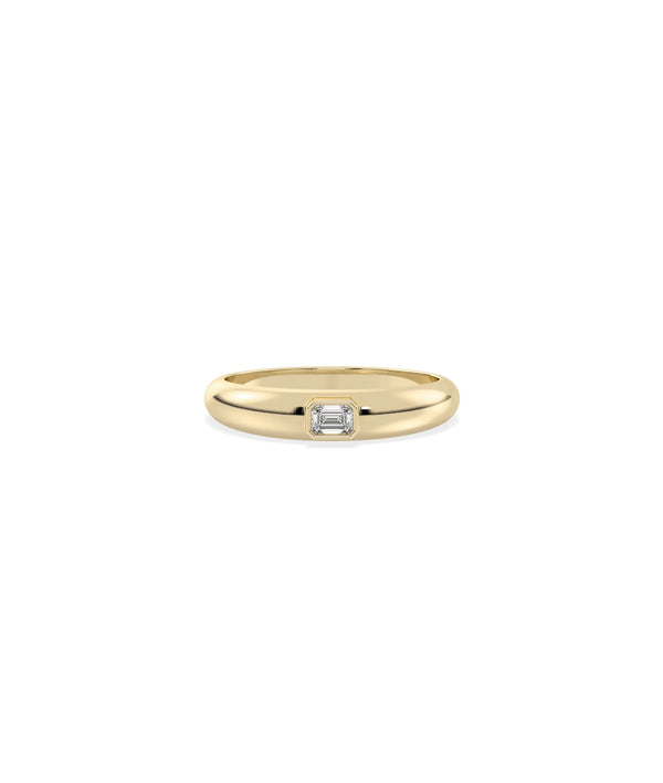 Diamond Solitaire Band Ring in yellow gold with single brilliant diamond and sleek band