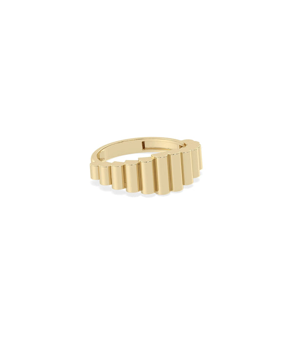 Graduating band ring side view displaying 8mm width and elegant taper flow alternate view