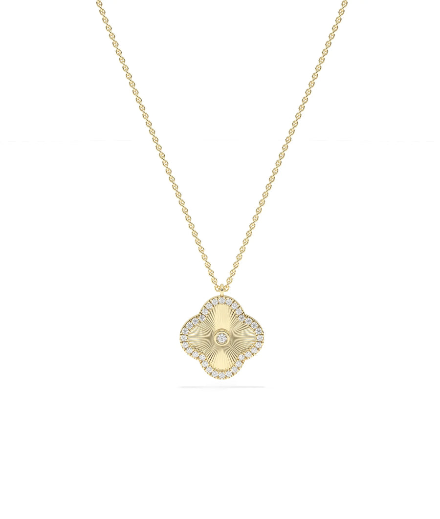 Fluted clover diamond outline 17mm 0.25 ctw close-up