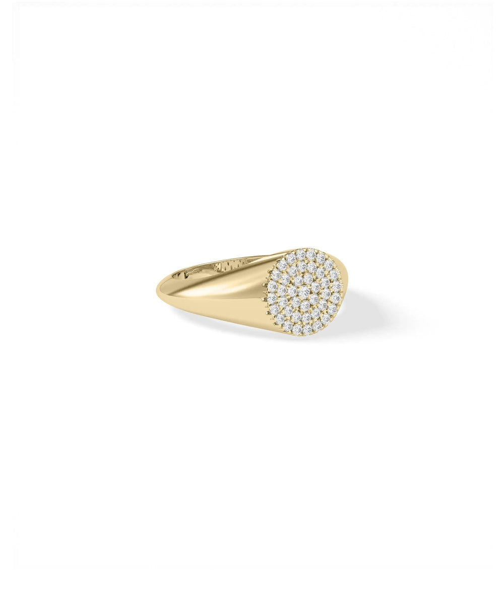 Side view of Diamond Cluster Circle Signet Ring showing 10mm circle length