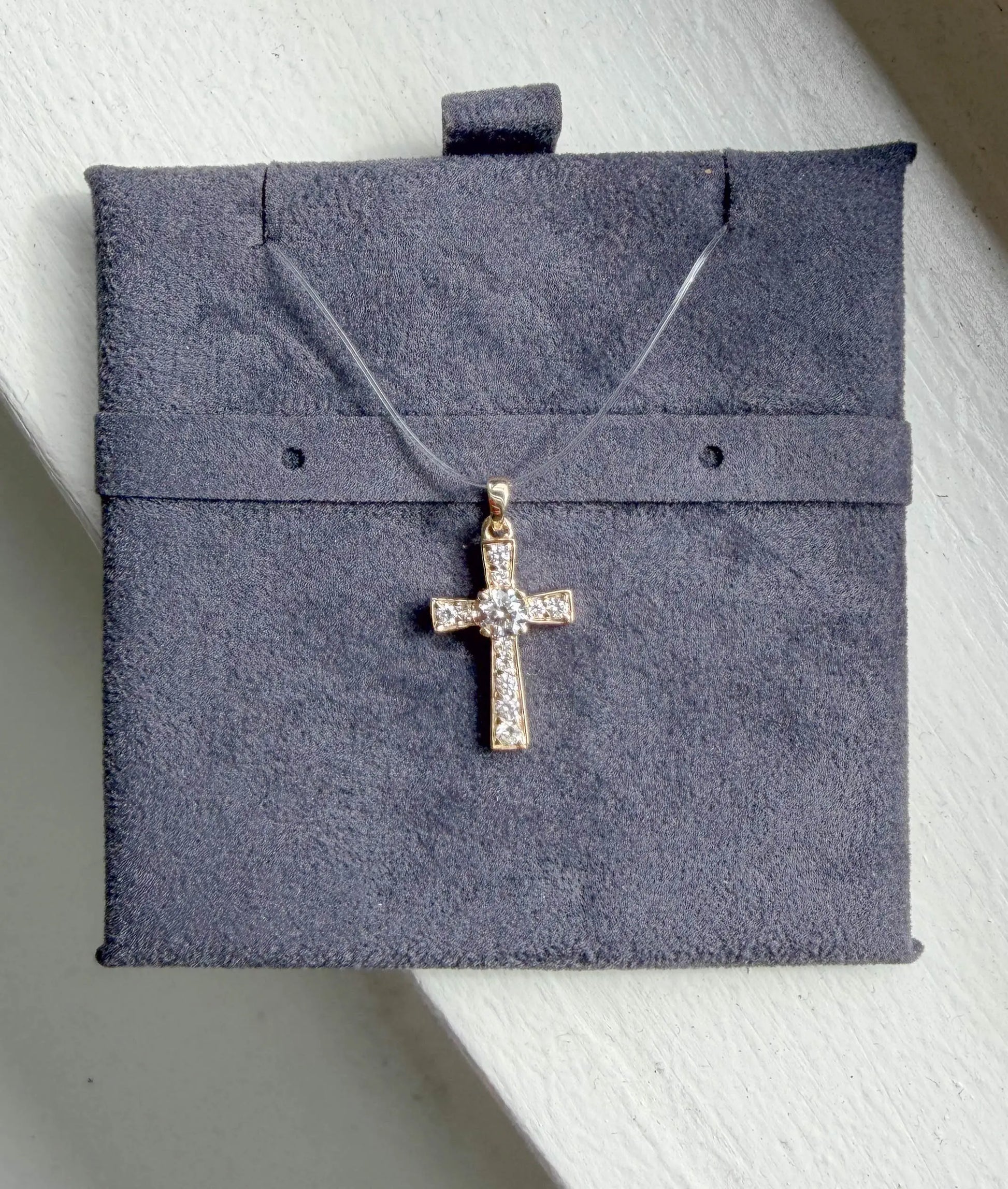 Cross detail with diamonds 0.45 ctw 20mm close-up