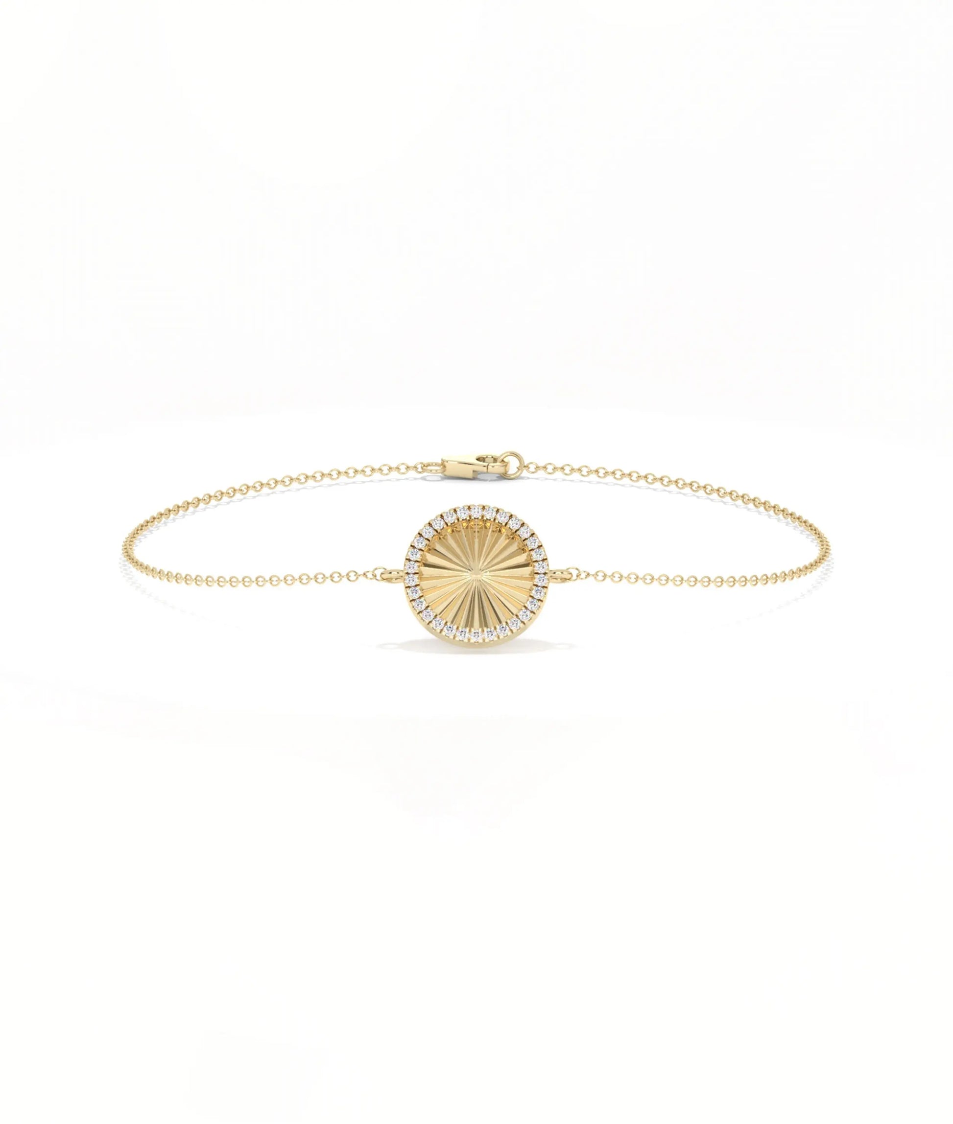 Fluted Circle Bracelet front view yellow gold with diamond circle charm