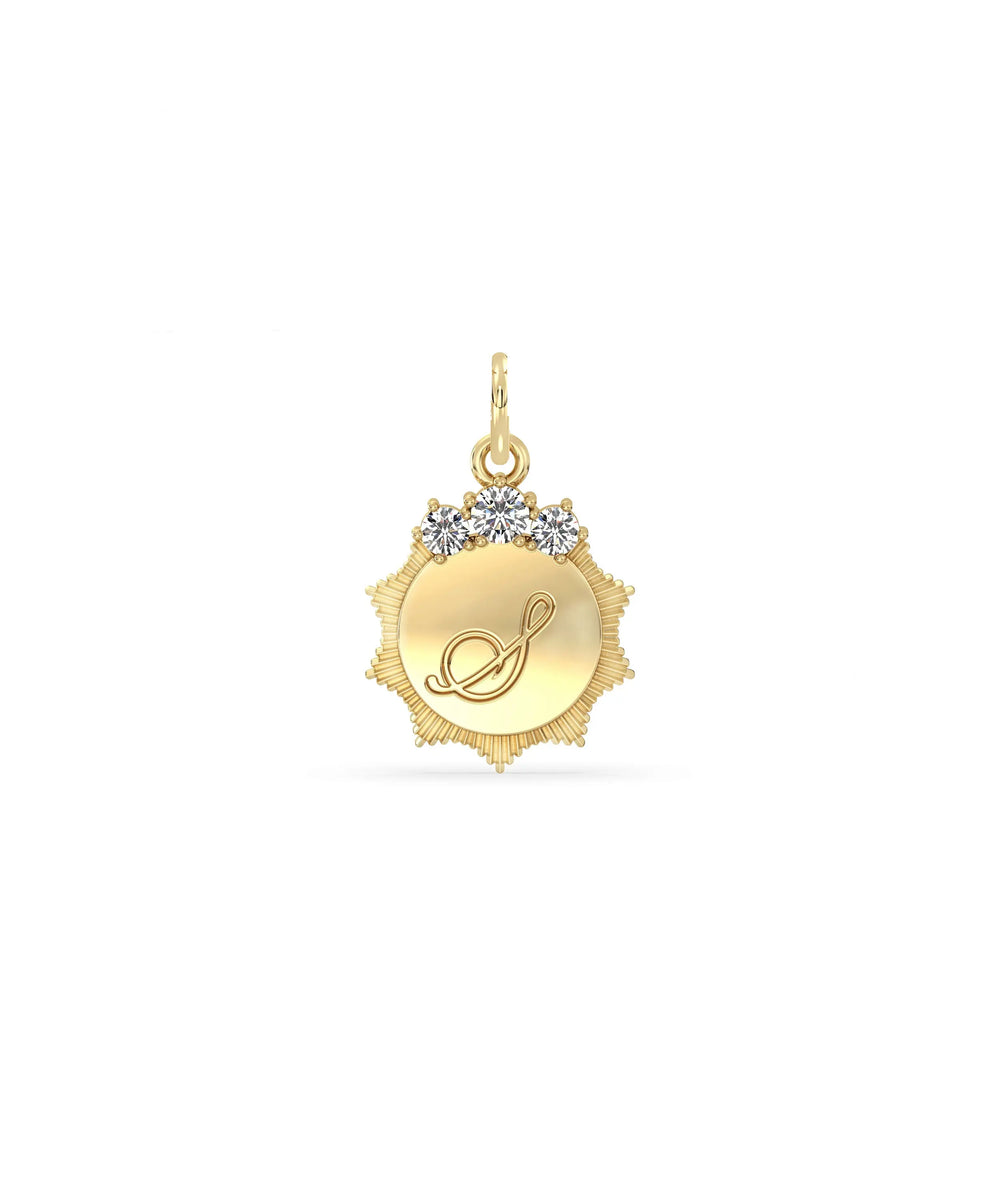 Fluted engraved initial charm front view in yellow gold with personalized heart