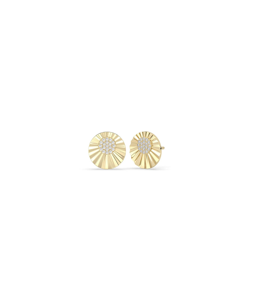 Fluted pave stud earrings front view in yellow gold with diamond pave center