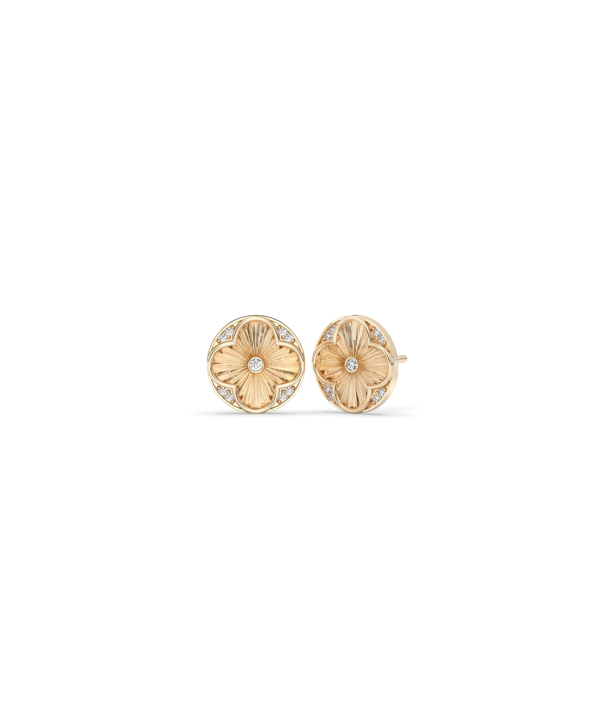 Rose gold fluted clover stud earring four-leaf design with diamond sparkle