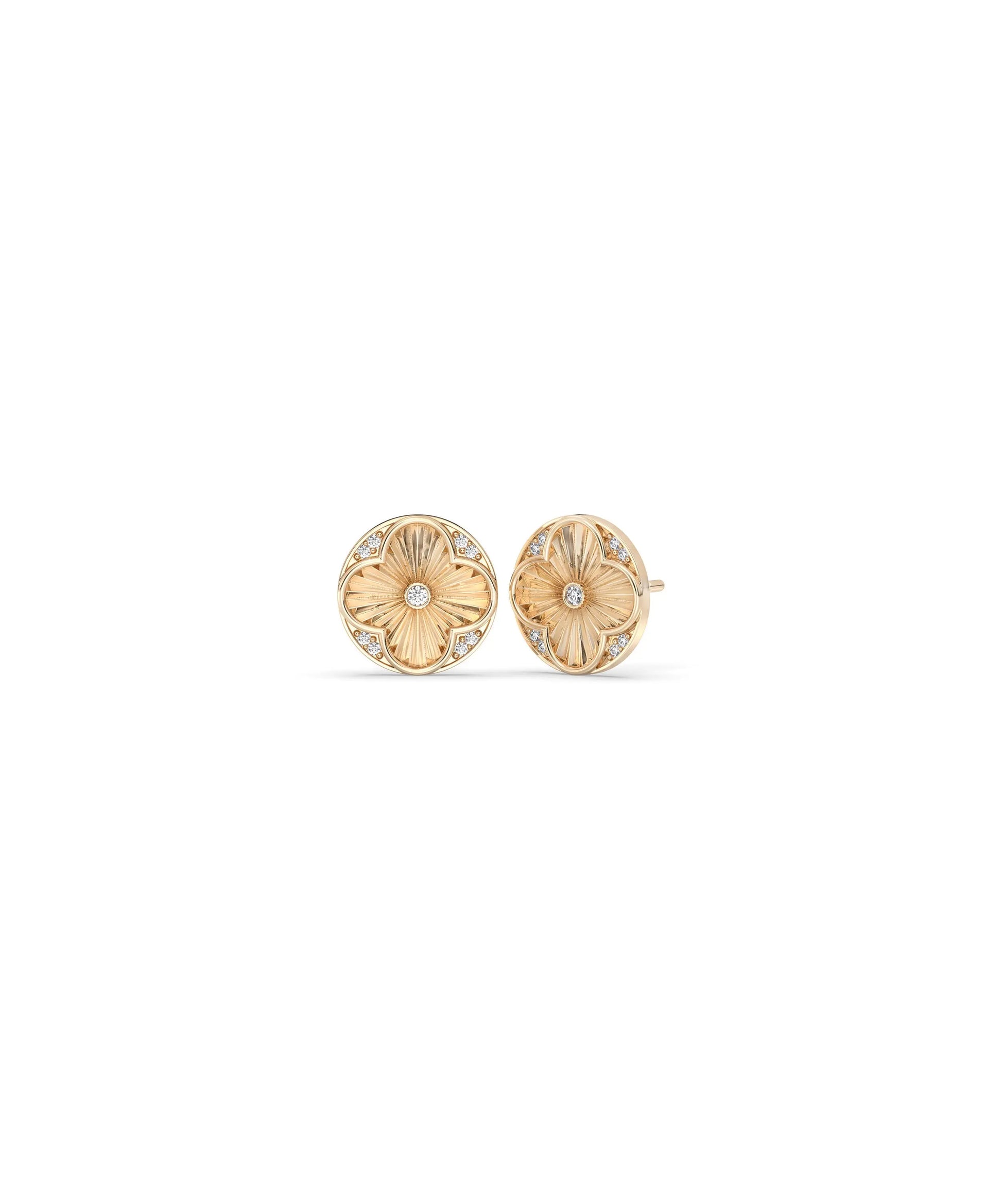 Rose gold fluted clover stud earring four-leaf design with diamond sparkle