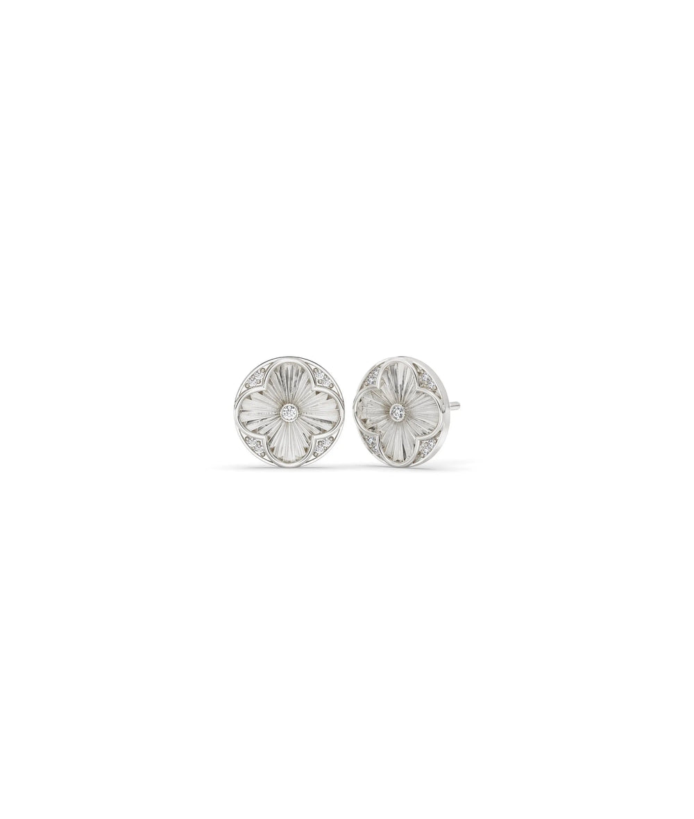 White gold fluted clover stud earring with lucky clover and fluted texture