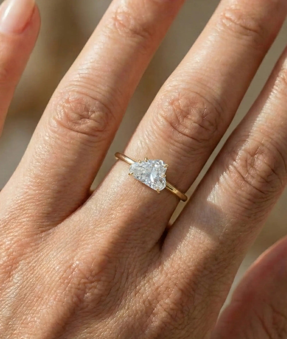 ONE CUT™ Cloud Prong Set Band Ring
