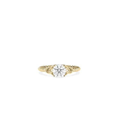 Solitaire Round Filigree Design Ring with diamond and intricate gold detailing