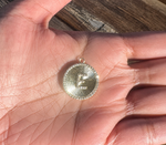 Diamond outline fluted circle custom initial necklace pendant in solid gold