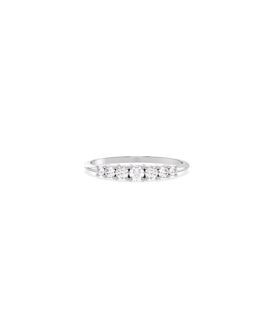 Graduating Diamond Solid Band Ring media