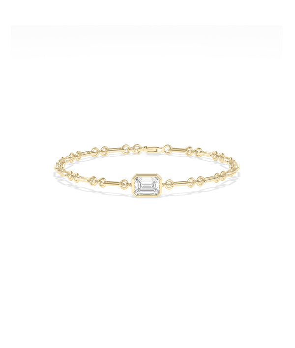 14K yellow gold chain bracelet with bezel-set solitaire lab diamond centerpiece