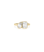 Bezel toi et moi emerald pear lab diamond ring in yellow gold