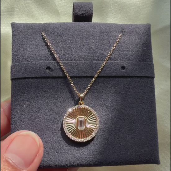 Detail shot of 0.51 Cttw total across outline and solitaire elements