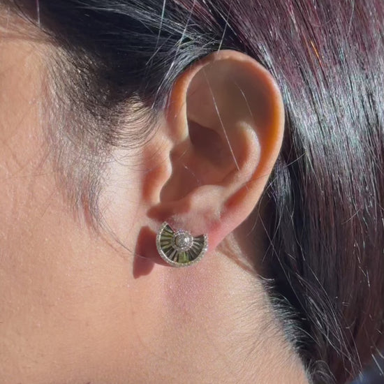 15mm fan design with 0.60 ctw diamonds architectural detail