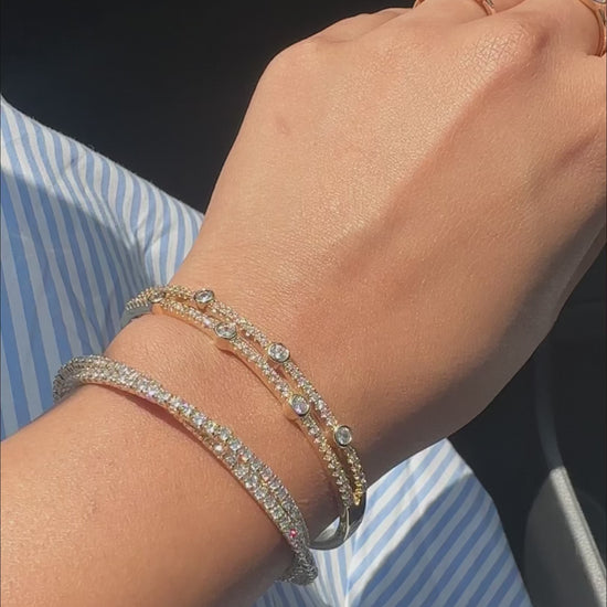 2 Row Station Straight Line Bangle showing parallel lines detail